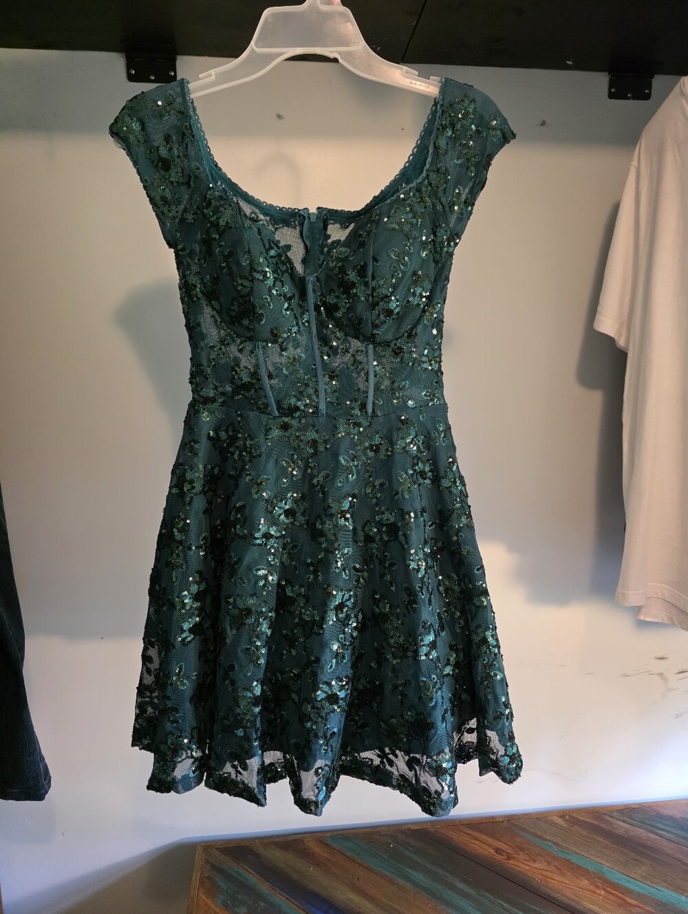 B. Darlin Green Lace Sequin Party Dress Juniors Sz 3/4